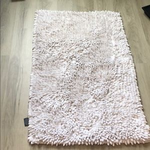 Small size bathroom fluffy mat